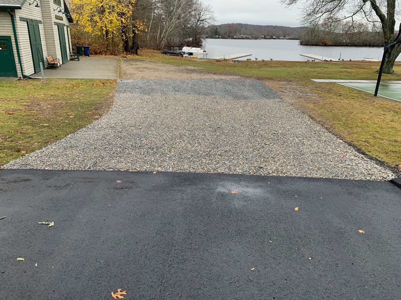 Mid way view from driveway toward lake
