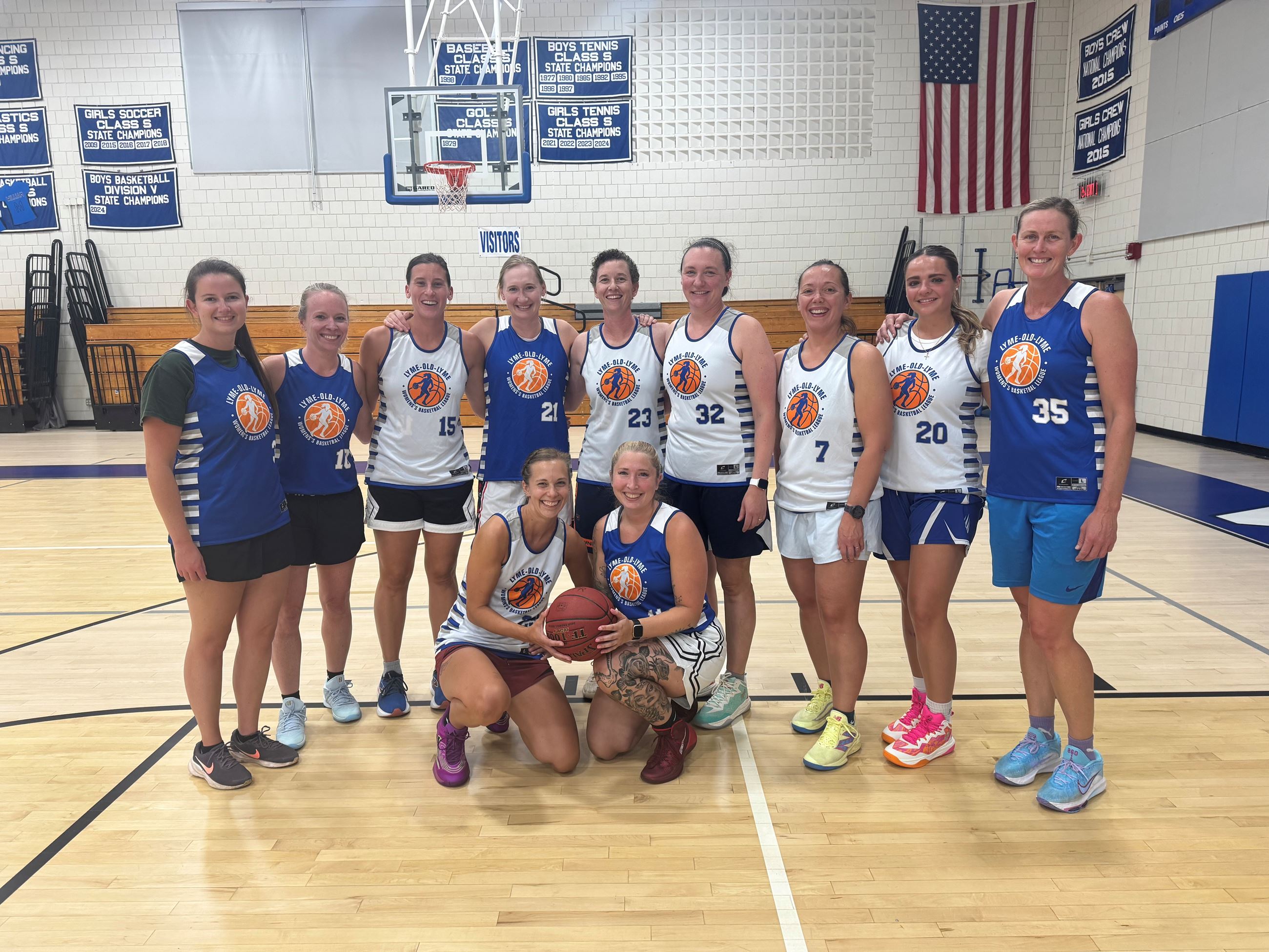 Fall Women's Basketball team picture